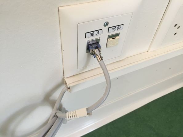 Prises_qui_souffrent_1