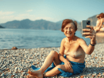 une-plage-de-gravier-au-bord-dun-lac-avec-des